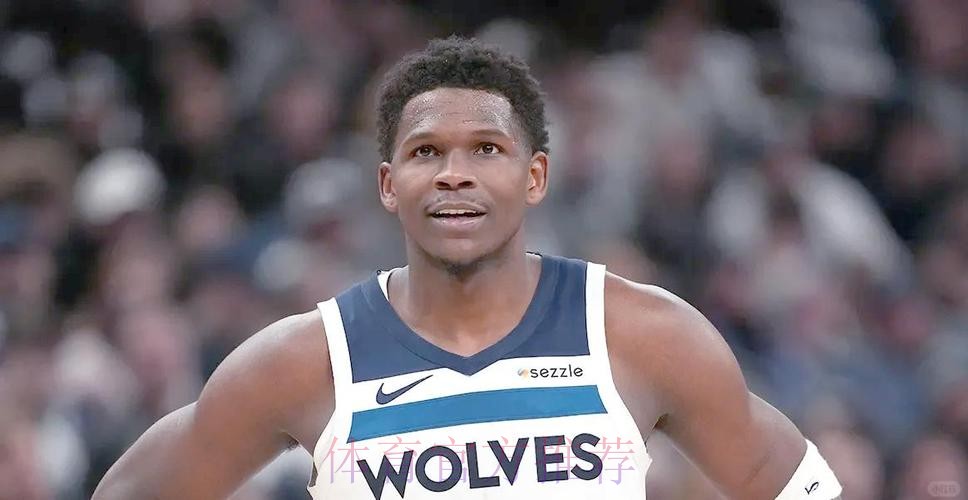 爱德华兹达成万分里程碑 爱德华兹达成万分里程碑